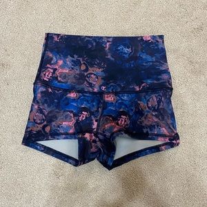Lululemon boogie shorts